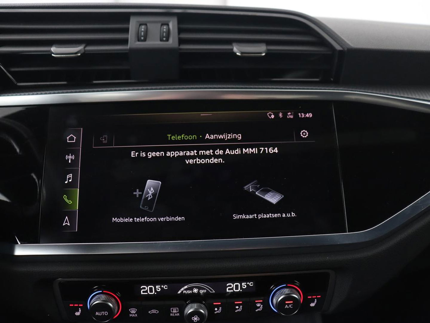 Audi Q3 35 TFSI S Line Pro Line S | Panoramadak | Stoelverwarming | Adaptive cruise | Carplay | Trekhaak | Keyless | Virual Cockpit | Half leder | DAB | Full LED