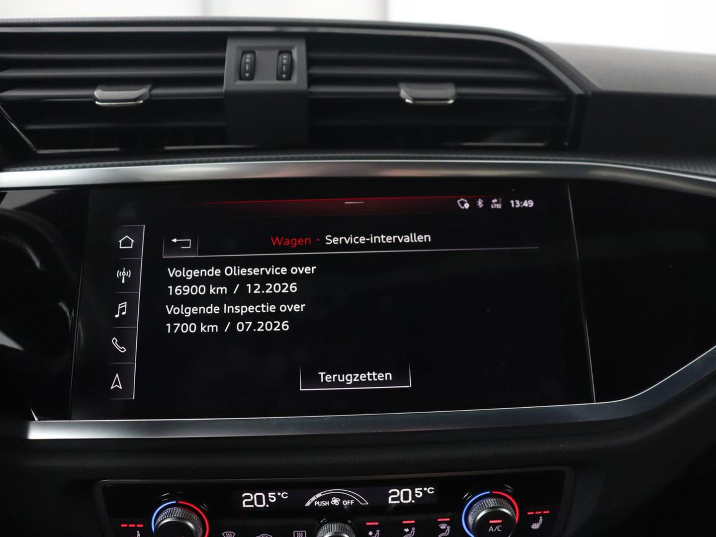 Audi Q3 35 TFSI S Line Pro Line S | Panoramadak | Stoelverwarming | Adaptive cruise | Carplay | Trekhaak | Keyless | Virual Cockpit | Half leder | DAB | Full LED