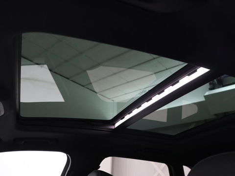 Audi Q3 35 TFSI S Line Pro Line S | Panoramadak | Stoelverwarming | Adaptive cruise | Carplay | Trekhaak | Keyless | Virual Cockpit | Half leder | DAB | Full LED