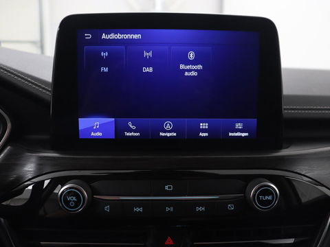 Ford Kuga 2.5 PHEV Vignale | Panoramadak | Head-Up | Stoel & stuurverwarming | Adaptive cruise | Trekhaak | Leder | Camera | Achterbankverwarming | Carplay | Digital Cockpit | Navigatie