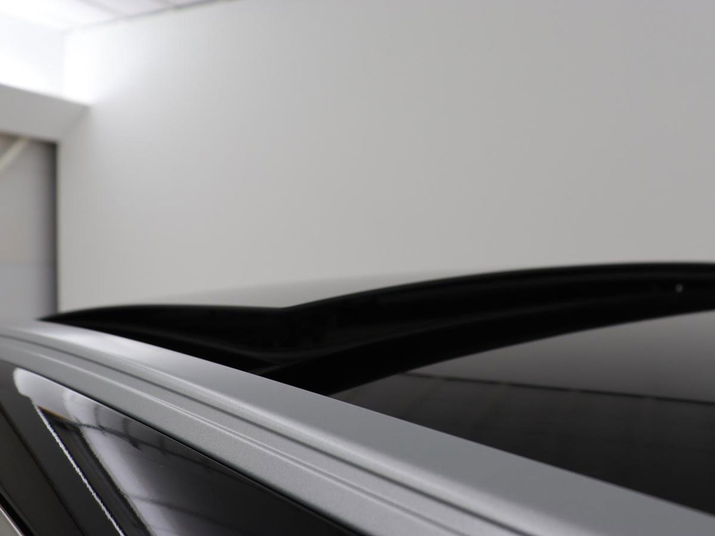 Ford Kuga 2.5 PHEV Vignale | Panoramadak | Head-Up | Stoel & stuurverwarming | Adaptive cruise | Trekhaak | Leder | Camera | Achterbankverwarming | Carplay | Digital Cockpit | Navigatie