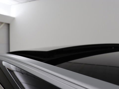 Ford Kuga 2.5 PHEV Vignale | Panoramadak | Head-Up | Stoel & stuurverwarming | Adaptive cruise | Trekhaak | Leder | Camera | Achterbankverwarming | Carplay | Digital Cockpit | Navigatie