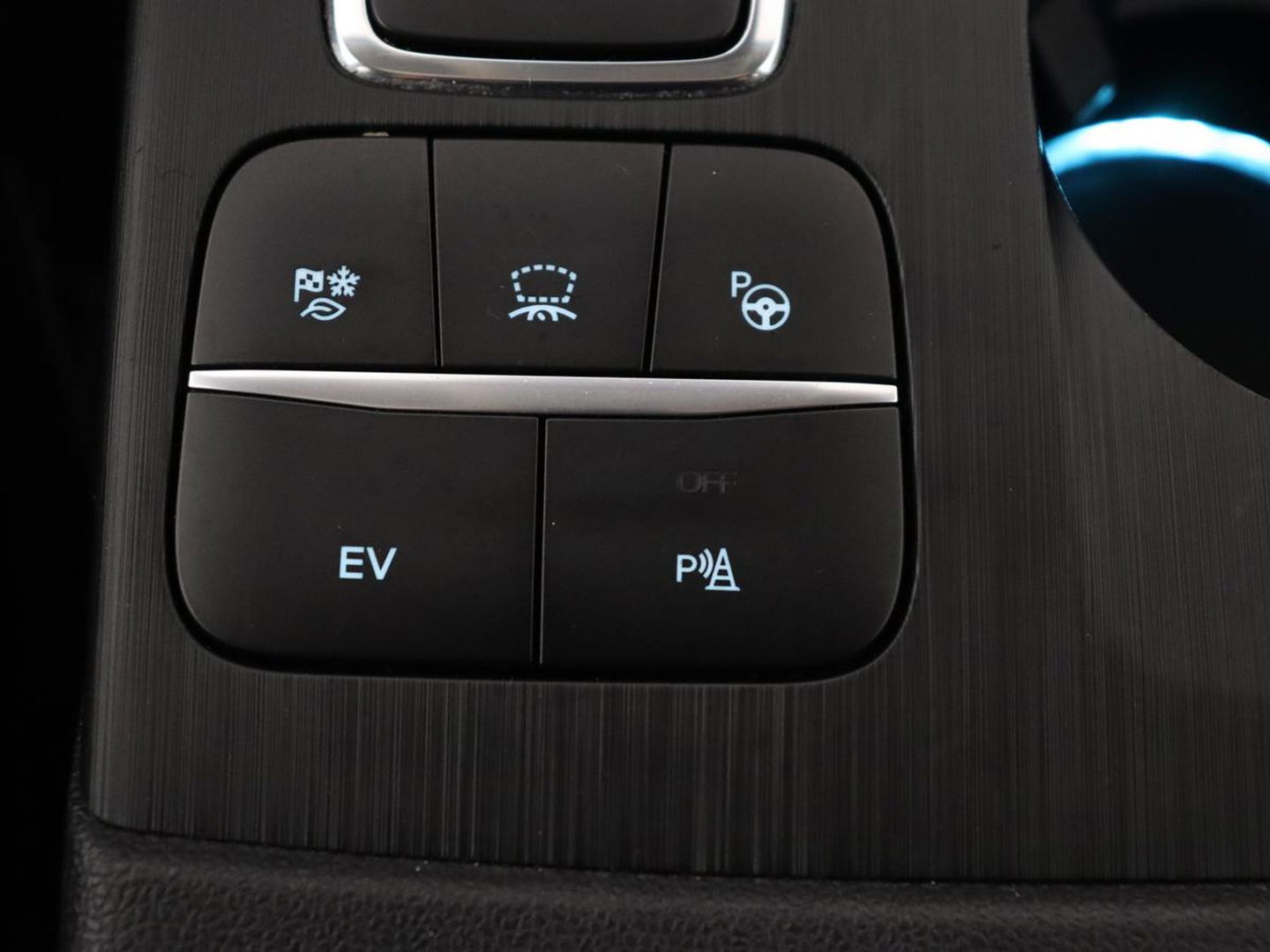 Ford Kuga 2.5 PHEV Vignale | Panoramadak | Head-Up | Stoel & stuurverwarming | Adaptive cruise | Trekhaak | Leder | Camera | Achterbankverwarming | Carplay | Digital Cockpit | Navigatie