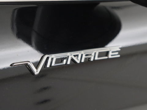 Ford Kuga 2.5 PHEV Vignale | Panoramadak | Head-Up | Stoel & stuurverwarming | Adaptive cruise | Trekhaak | Leder | Camera | Achterbankverwarming | Carplay | Digital Cockpit | Navigatie