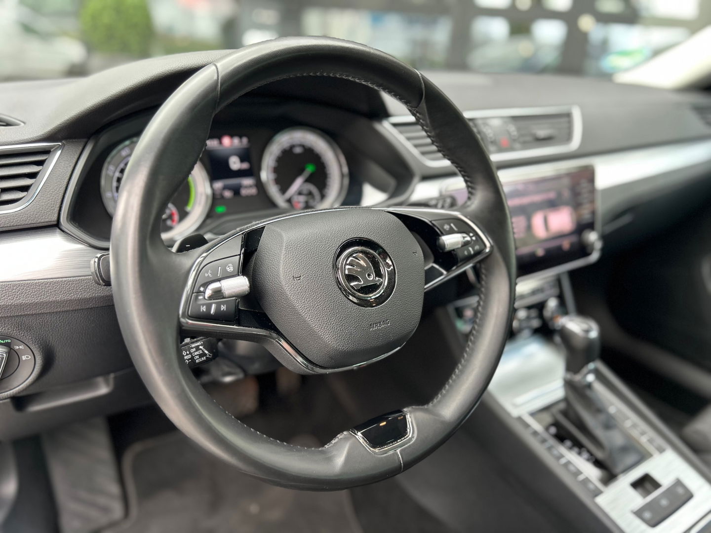 Škoda Superb Combi 1.4 TSI iV Business Edition Plus|ACC|Camera|Keyless|Carplay|Stoelverwarming|218PK