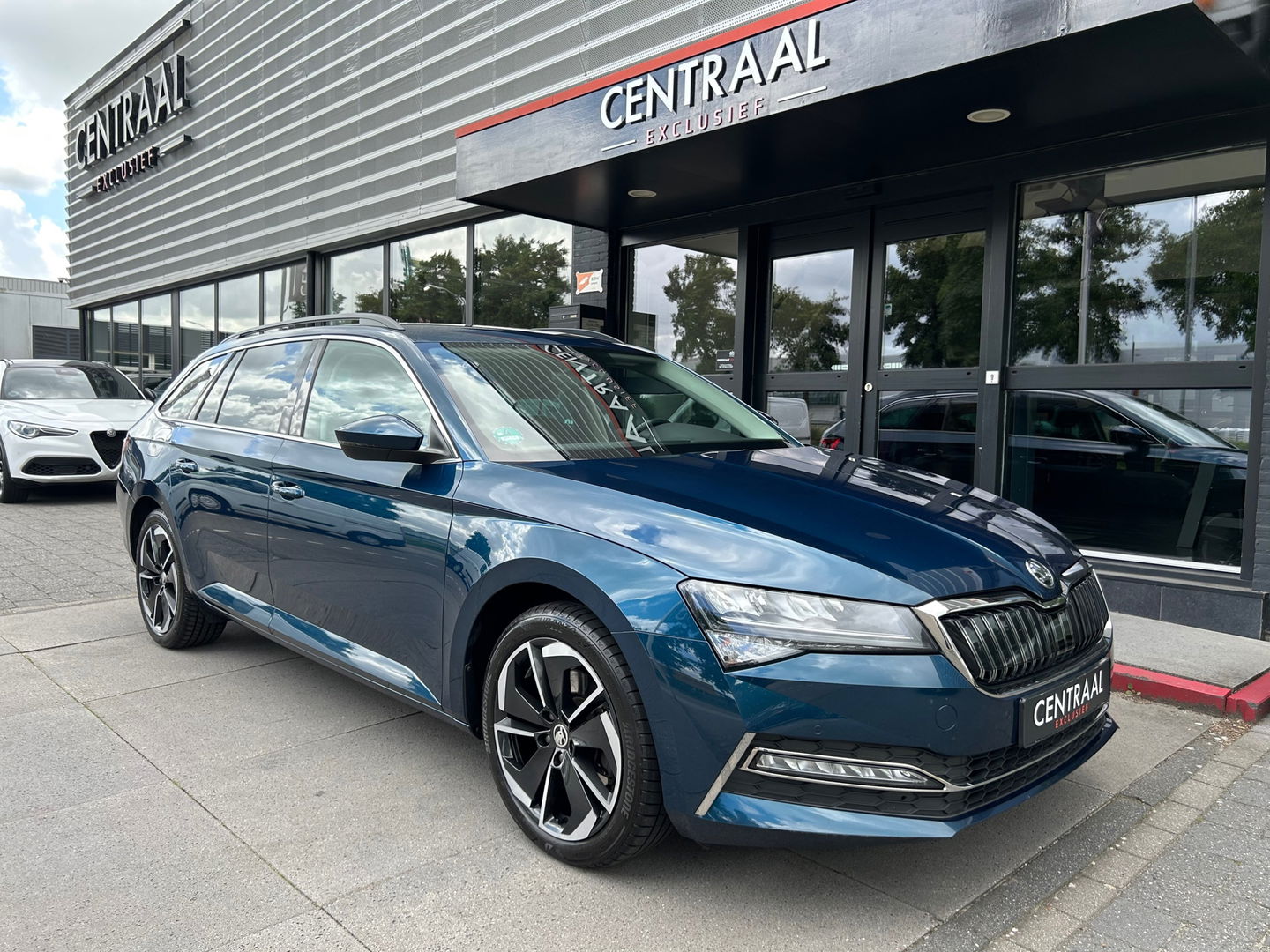 Škoda Superb Combi 1.4 TSI iV Business Edition Plus|ACC|Camera|Keyless|Carplay|Stoelverwarming|218PK