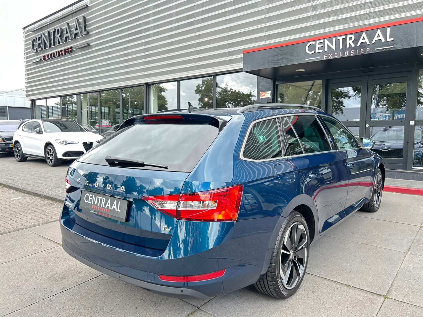 Škoda Superb Combi 1.4 TSI iV Business Edition Plus|ACC|Camera|Keyless|Carplay|Stoelverwarming|218PK