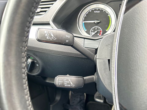 Škoda Superb Combi 1.4 TSI iV Business Edition Plus|ACC|Camera|Keyless|Carplay|Stoelverwarming|218PK