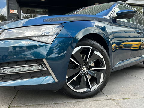 Škoda Superb Combi 1.4 TSI iV Business Edition Plus|ACC|Camera|Keyless|Carplay|Stoelverwarming|218PK