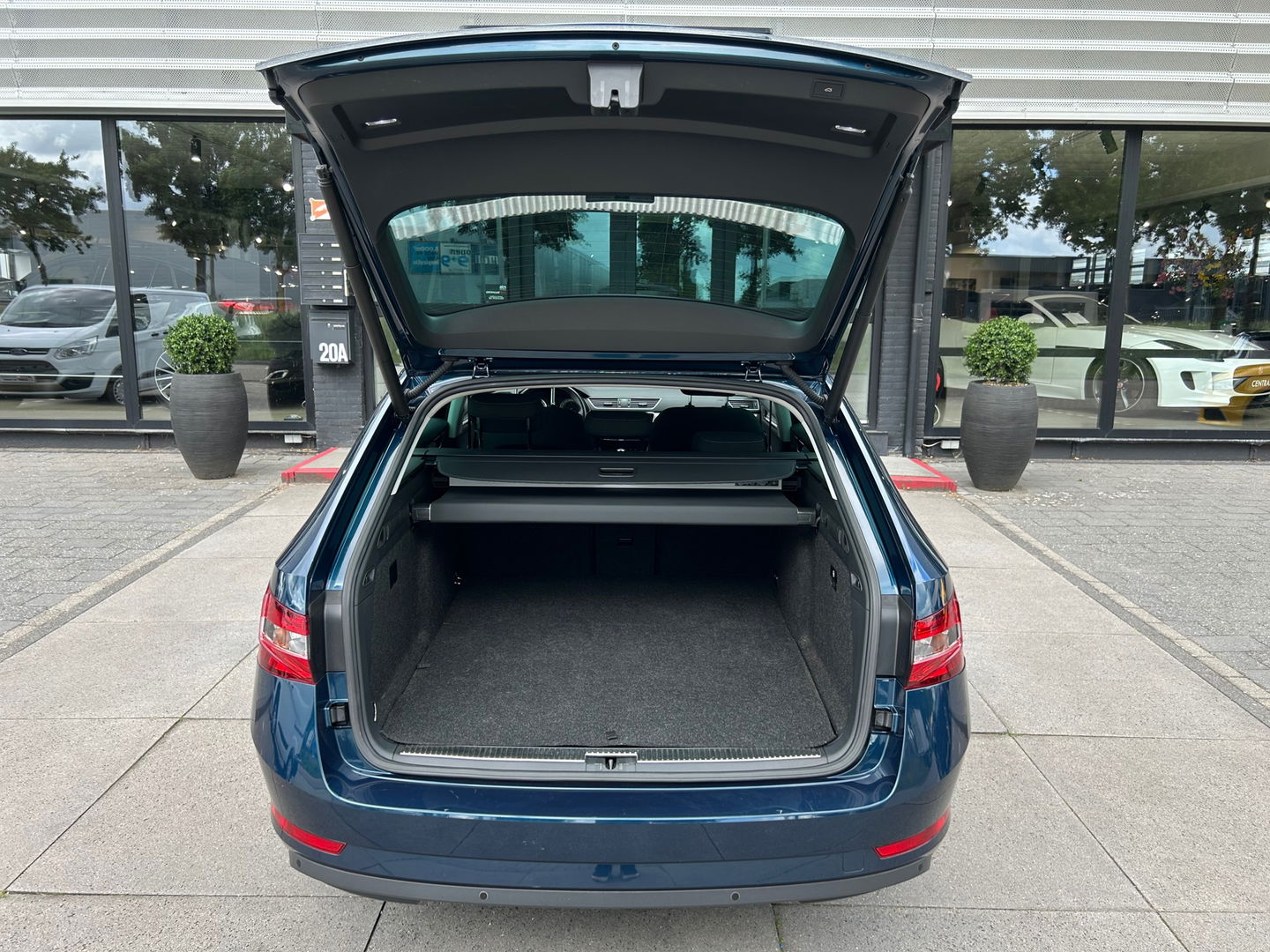 Škoda Superb Combi 1.4 TSI iV Business Edition Plus|ACC|Camera|Keyless|Carplay|Stoelverwarming|218PK