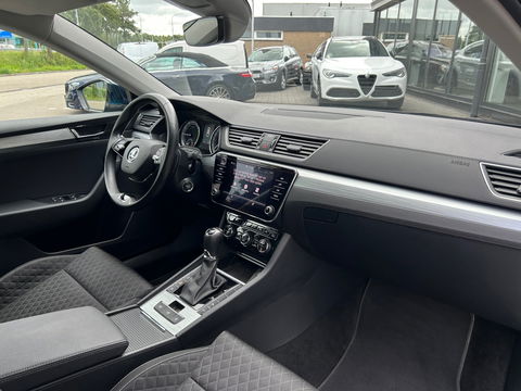 Škoda Superb Combi 1.4 TSI iV Business Edition Plus|ACC|Camera|Keyless|Carplay|Stoelverwarming|218PK