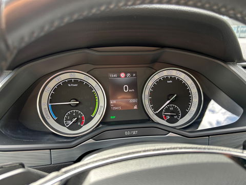 Škoda Superb Combi 1.4 TSI iV Business Edition Plus|ACC|Camera|Keyless|Carplay|Stoelverwarming|218PK