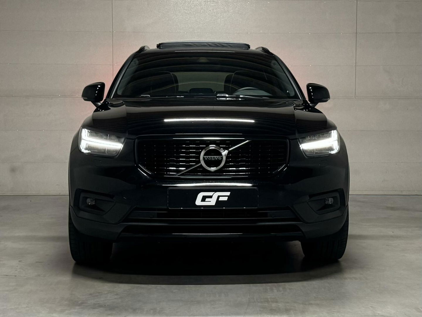 Volvo XC40 1.5 T5 Recharge R-Design Pano H/K 360° Carplay 20" LM