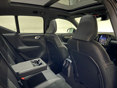 Volvo XC40 1.5 T5 Recharge R-Design Pano H/K 360° Carplay 20" LM