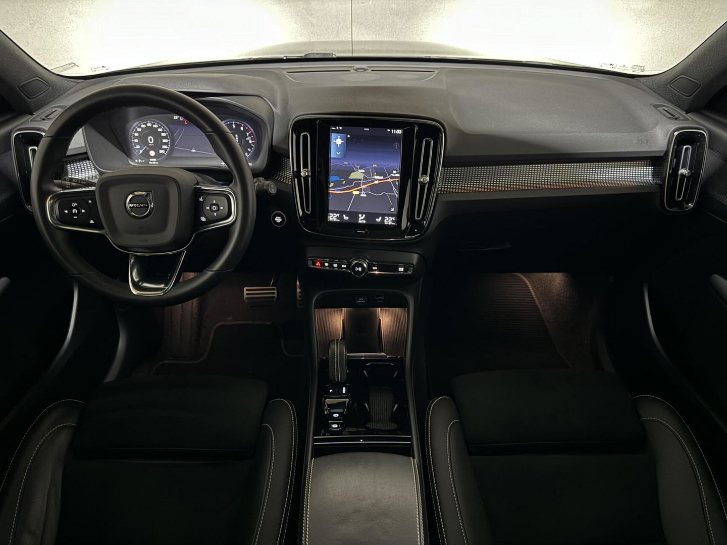 Volvo XC40 1.5 T5 Recharge R-Design Pano H/K 360° Carplay 20" LM