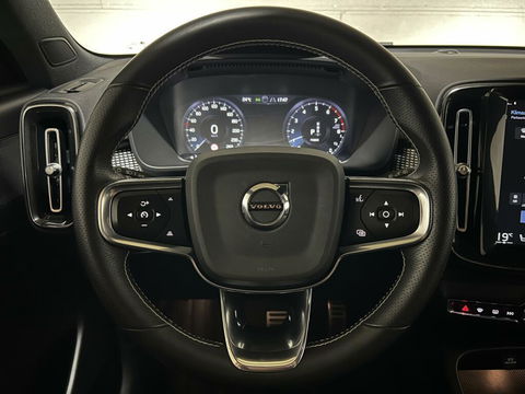 Volvo XC40 1.5 T5 Recharge R-Design Pano H/K 360° Carplay 20" LM