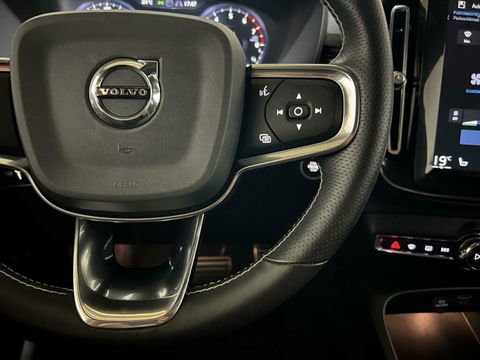 Volvo XC40 1.5 T5 Recharge R-Design Pano H/K 360° Carplay 20" LM