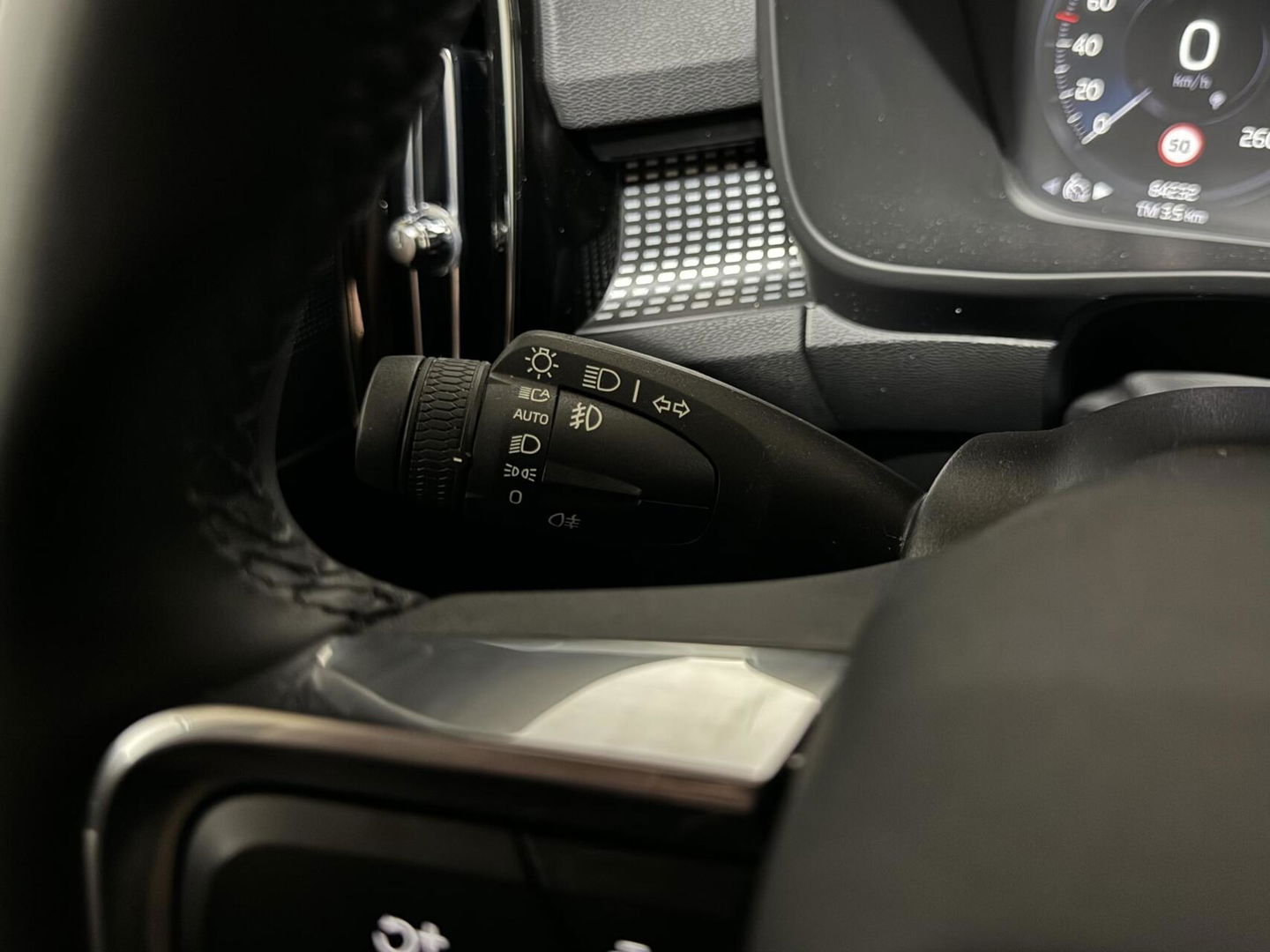 Volvo XC40 1.5 T5 Recharge R-Design Pano H/K 360° Carplay 20" LM