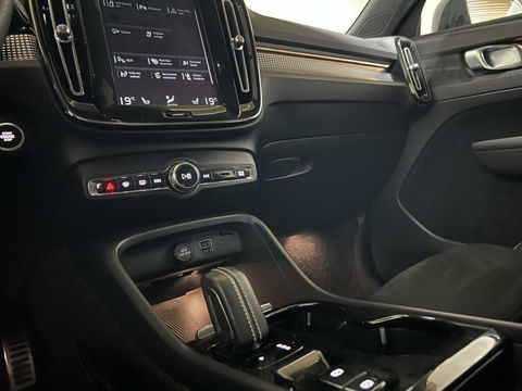 Volvo XC40 1.5 T5 Recharge R-Design Pano H/K 360° Carplay 20" LM