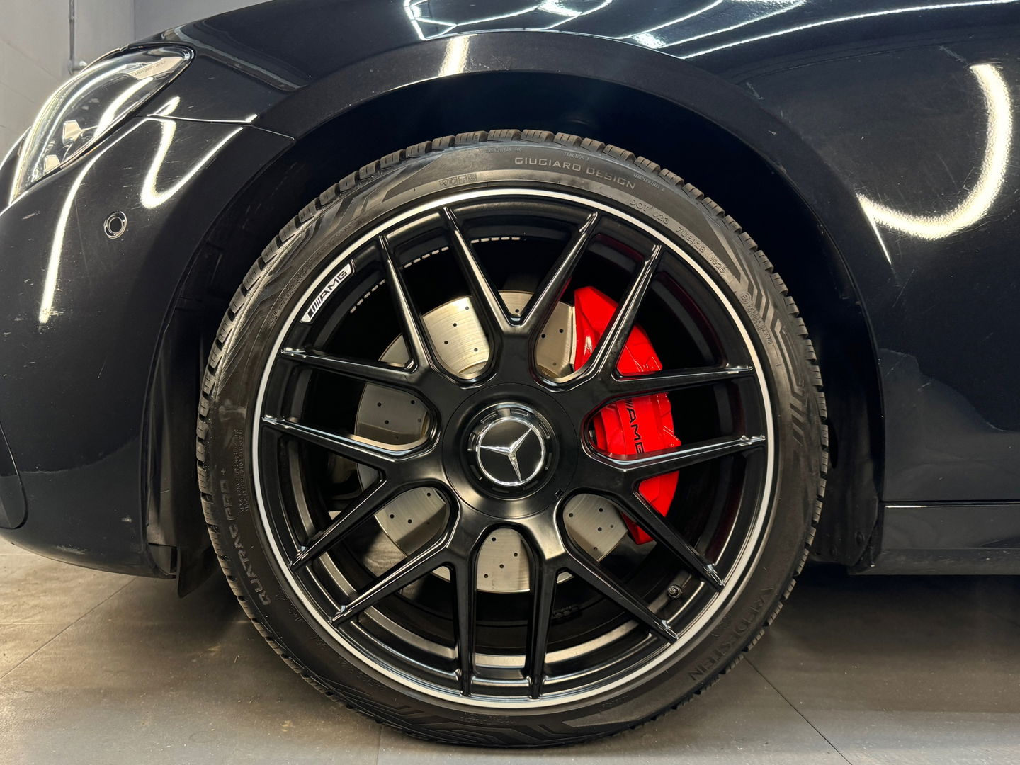 Mercedes-Benz E-Klasse 300 e AMG Pano|Night|Burmester|E63S