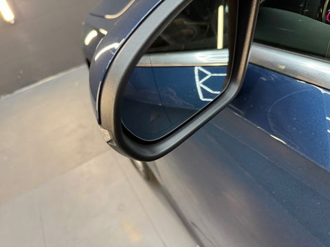 Mercedes-Benz A-Klasse 250 e AMG Pano|Keyless|HuD|360|Leder