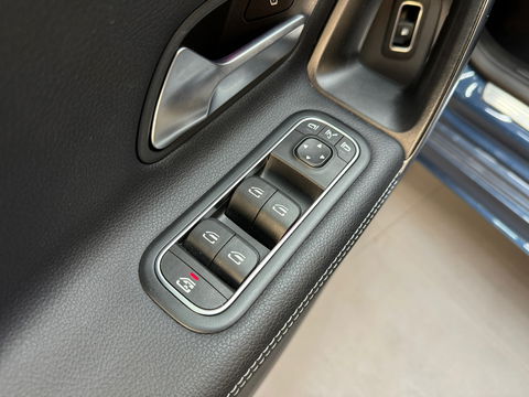 Mercedes-Benz A-Klasse 250 e AMG Pano|Keyless|HuD|360|Leder
