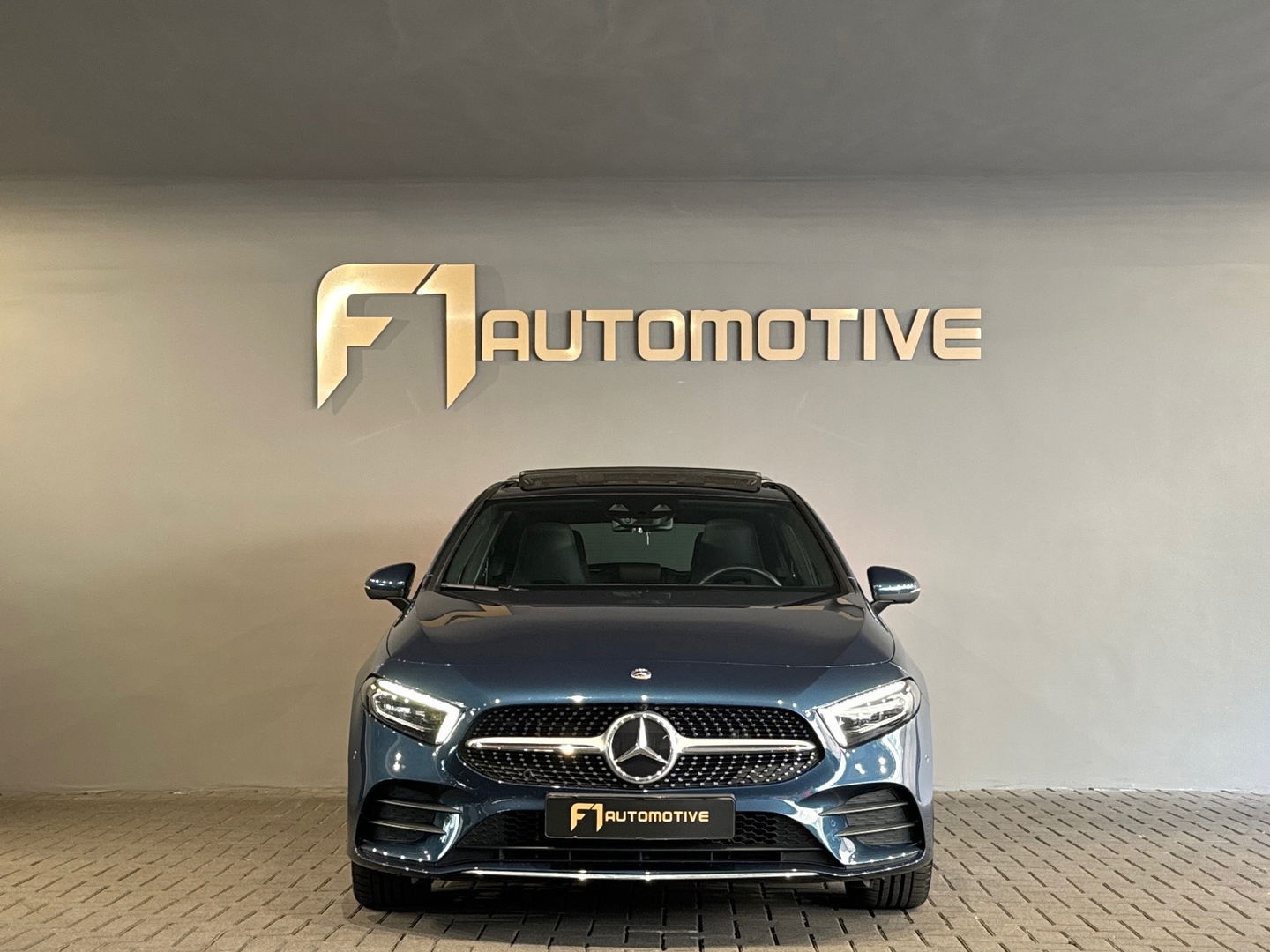 Mercedes-Benz A-Klasse 250 e AMG Pano|Keyless|HuD|360|Leder