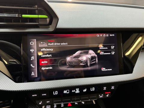 Audi RS3 Sportback 2.5 TFSI Quattro Pano|Ceramic|HuD|B&O|Memory