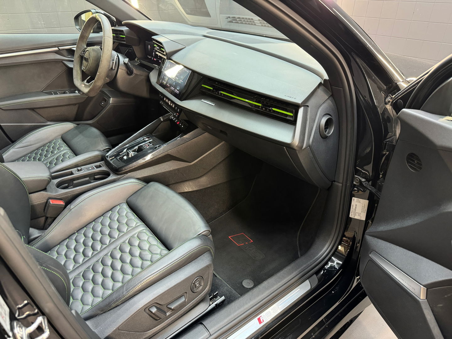 Audi RS3 Sportback 2.5 TFSI Quattro Pano|Ceramic|HuD|B&O|Memory