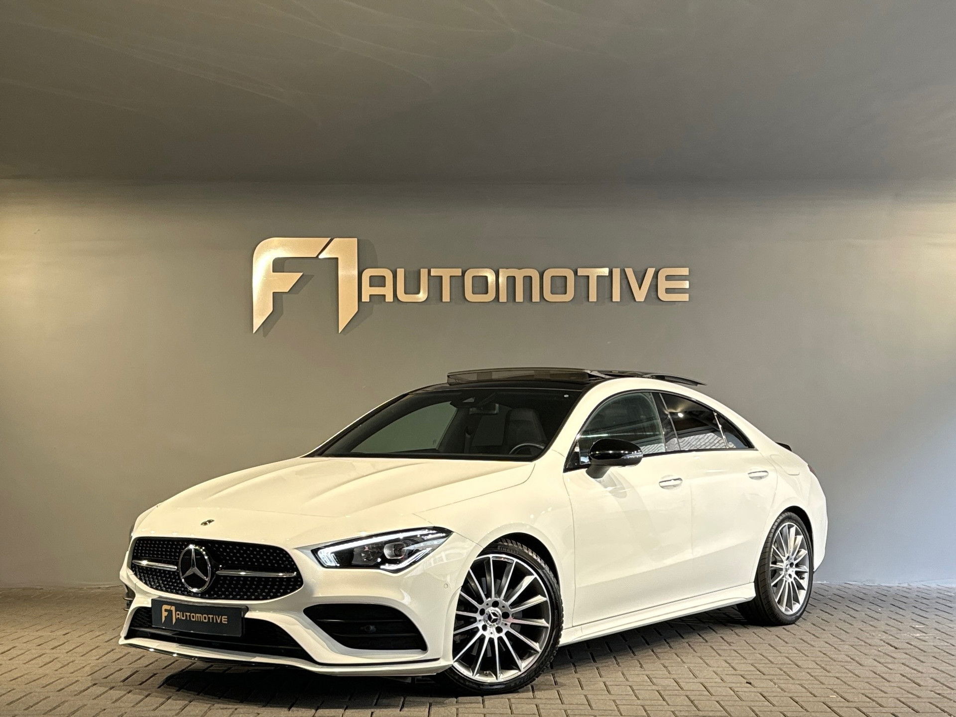 Mercedes-Benz CLA-Klasse 250 AMG Pano|Sfeer|Night|Burmes|BTW