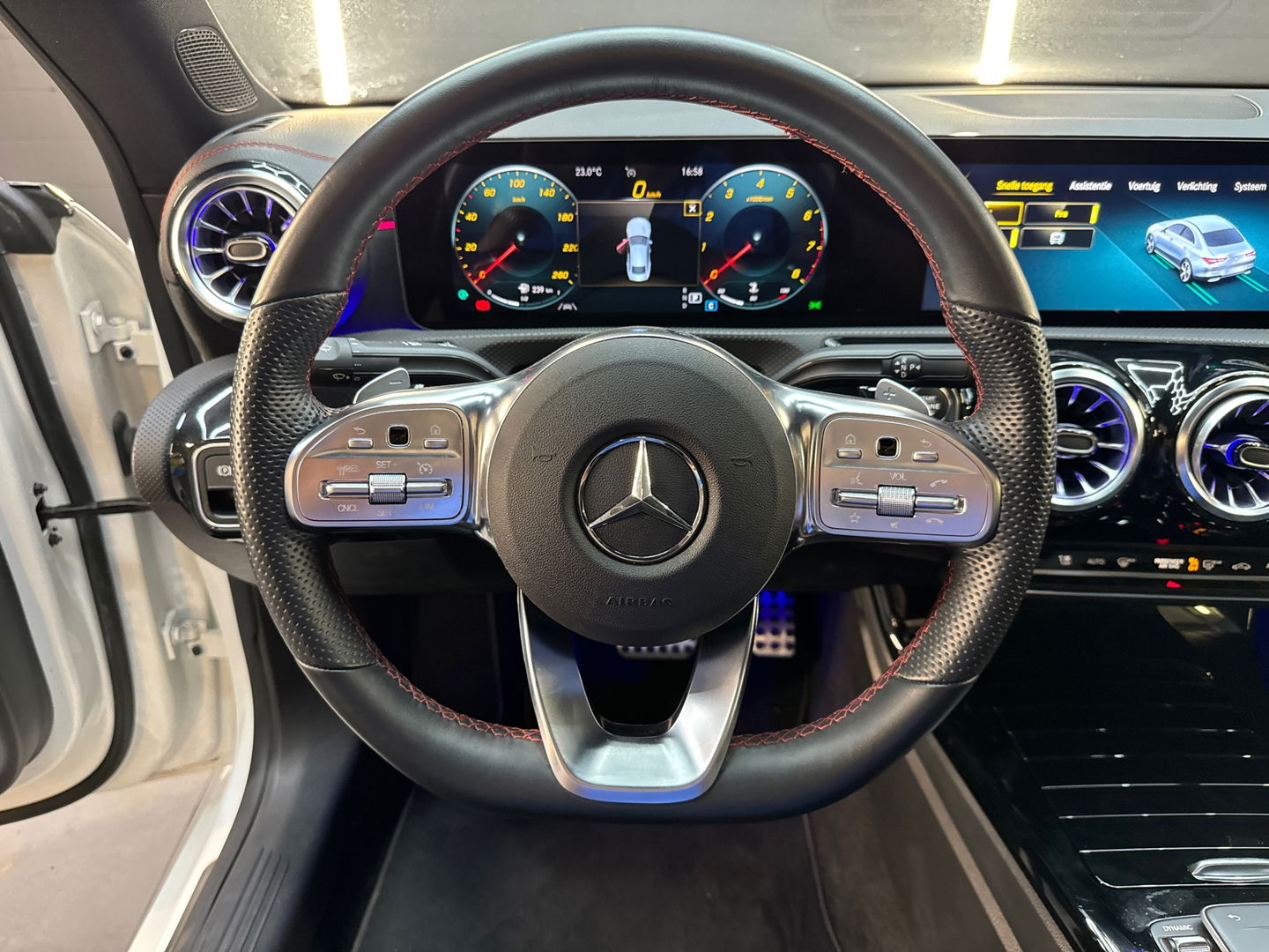 Mercedes-Benz CLA-Klasse 250 AMG Pano|Sfeer|Night|Burmes|BTW