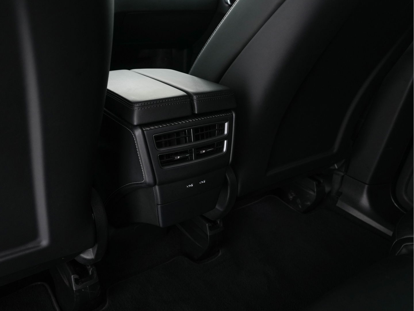 Tesla Model X Performance Ludicrous [ 3-Fase ] Aut. *PANO-WINDOW | AUTO-PILOT | LUXURY-LEATHER |TOP-VIEW | NAVI-FULLMAP | FULL-LED | AIR-SUSPENSION | DIGI-COCKPIT | KEYLESS | CAMERA | DAB+ | HEATED-COMFORTSEATS | TOWBAR | 22''ALU*