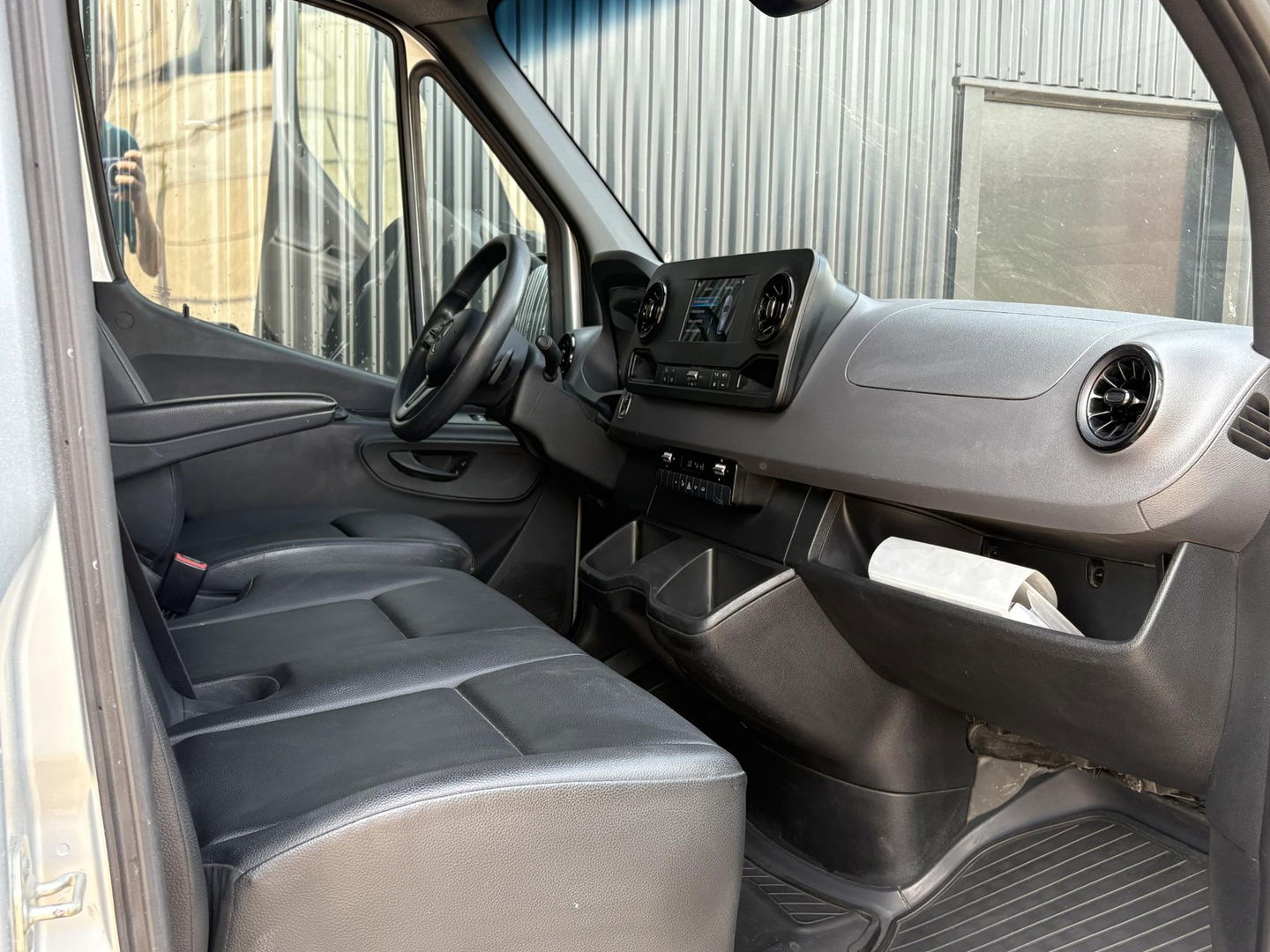 Mercedes-Benz Sprinter 319 3.0 V6 L3H2 | VEEL LAADRUIMTE | CAMERA | LEDER | STUURWIELBEDIENING