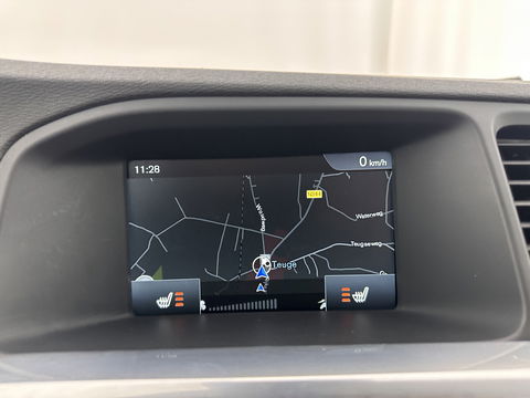 Volvo V60 2.4 D5 Twin Engine Aut. *PANO | LUXURY-LEATHER | XENON | ADAPTIVE-CRUISE | BLIS | MEMORY-PACK | NAVI-FULLMAP | HEATED-COMFORTSEATS | CAMERA | ECC | PDC | CRUISE | 17''ALU | TOWBAR*
