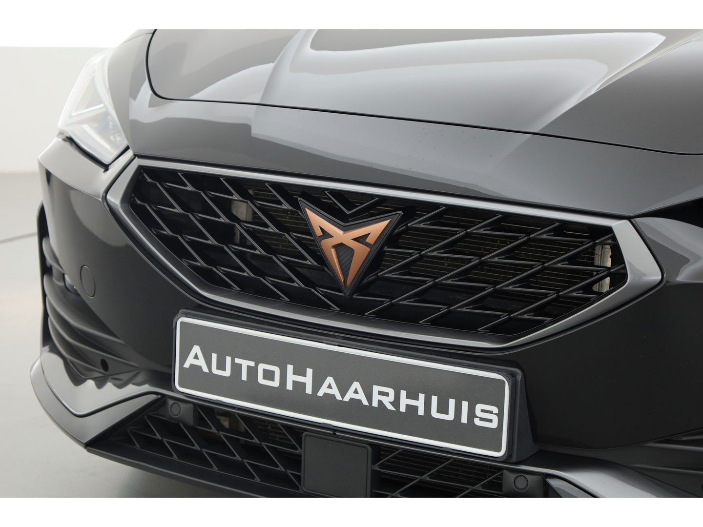 CUPRA Leon Sportstourer 1.4 e-Hybrid | Pano | Adapt. Cruise | Camera | Keyless | Memory seat | Apple CarPlay