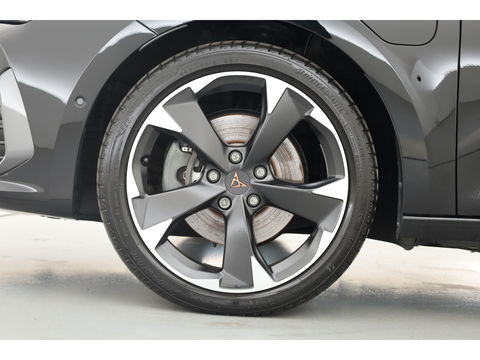 CUPRA Leon Sportstourer 1.4 e-Hybrid | Pano | Adapt. Cruise | Camera | Keyless | Memory seat | Apple CarPlay