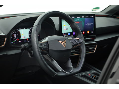 CUPRA Leon Sportstourer 1.4 e-Hybrid | Pano | Adapt. Cruise | Camera | Keyless | Memory seat | Apple CarPlay