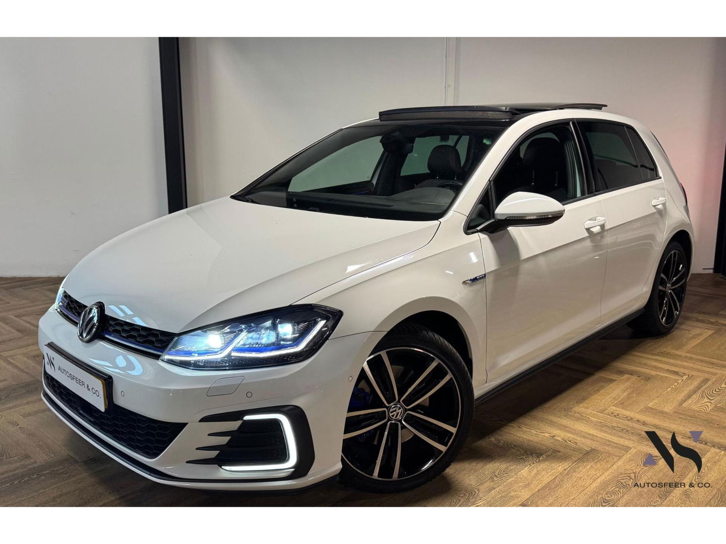 Volkswagen Golf 1.4 TSI GTE CAM BLINDSPOT