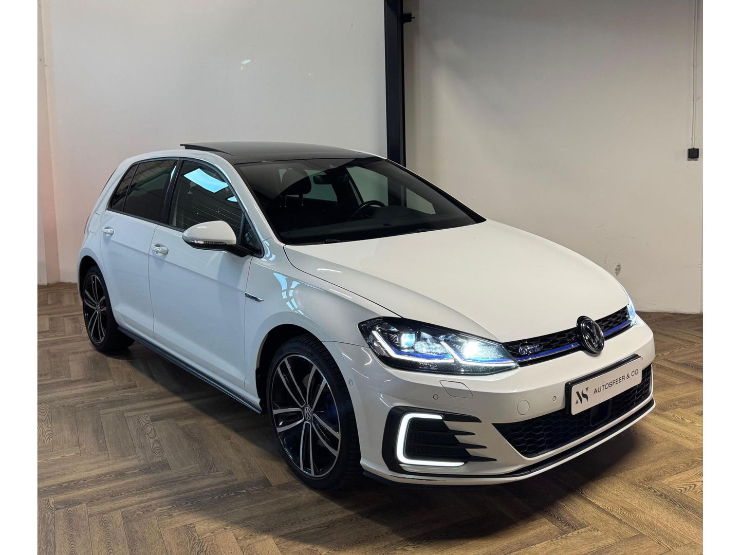 Volkswagen Golf 1.4 TSI GTE CAM BLINDSPOT