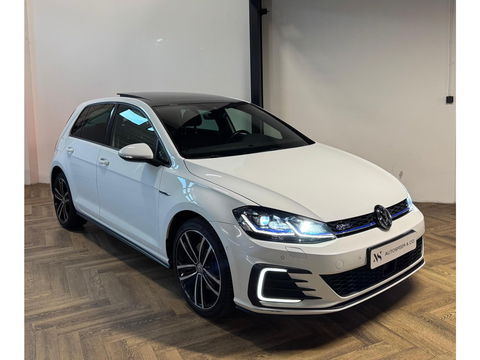 Volkswagen Golf 1.4 TSI GTE CAM BLINDSPOT