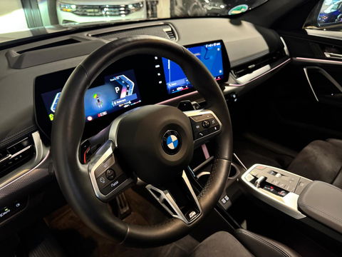 BMW X1 SDrive20i M-Pakket PANO KEYLESS