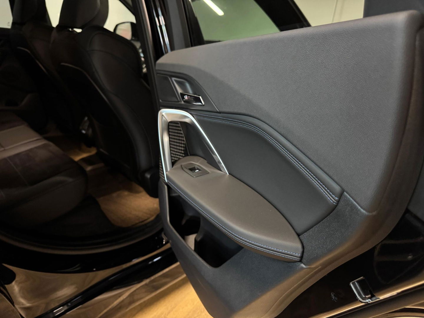 BMW X1 SDrive20i M-Pakket PANO KEYLESS