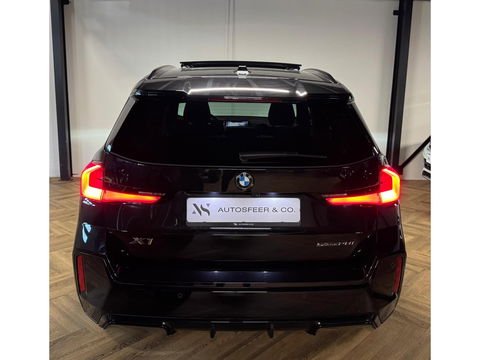BMW X1 SDrive20i M-Pakket PANO KEYLESS