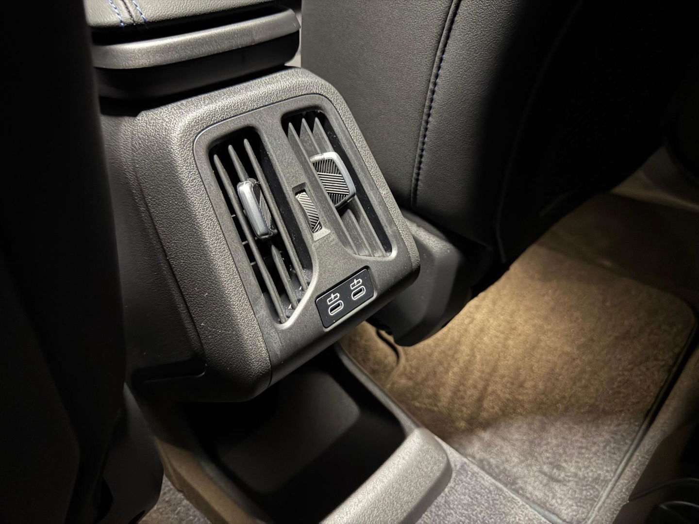 BMW X1 SDrive20i M-Pakket PANO KEYLESS