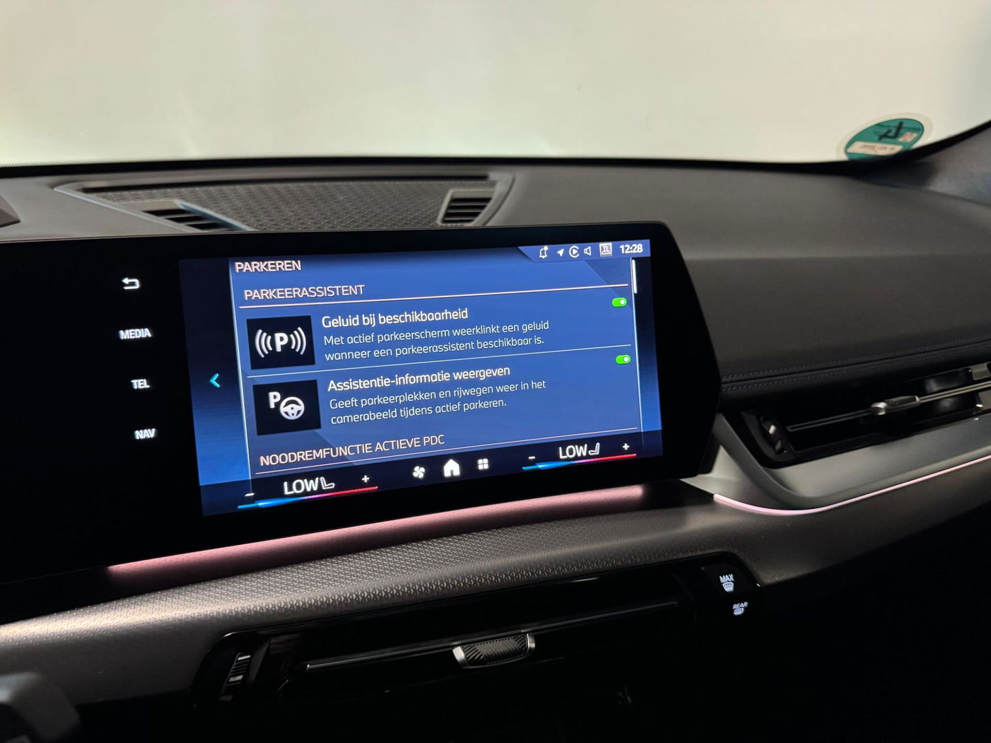 BMW X1 SDrive20i M-Pakket PANO KEYLESS