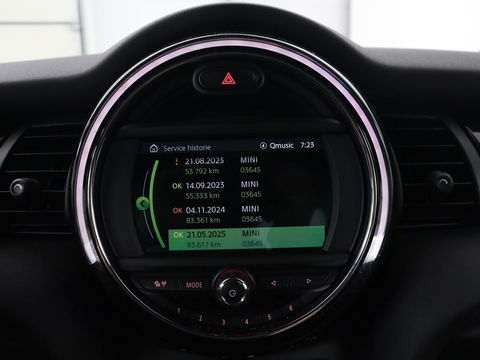 MINI Cooper 1.5 Chili | Stoelverwarming | Carplay | Full LED | Climate control | Half leder | Navigatie | Parkeerhulp | Cruise control | Bluetooth