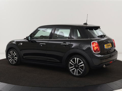 MINI Cooper 1.5 Chili | Stoelverwarming | Carplay | Full LED | Climate control | Half leder | Navigatie | Parkeerhulp | Cruise control | Bluetooth