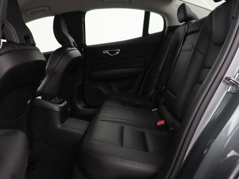 Volvo S60 2.0 Recharge T6 Inscription | Leder | Stoel & stuurverwarming | Camera | Harman/Kardon | Adaptive cruise | Carplay | Keyless | Memory | Navigatie | Parkeerhulp | Dodehoek detectie | Full LED