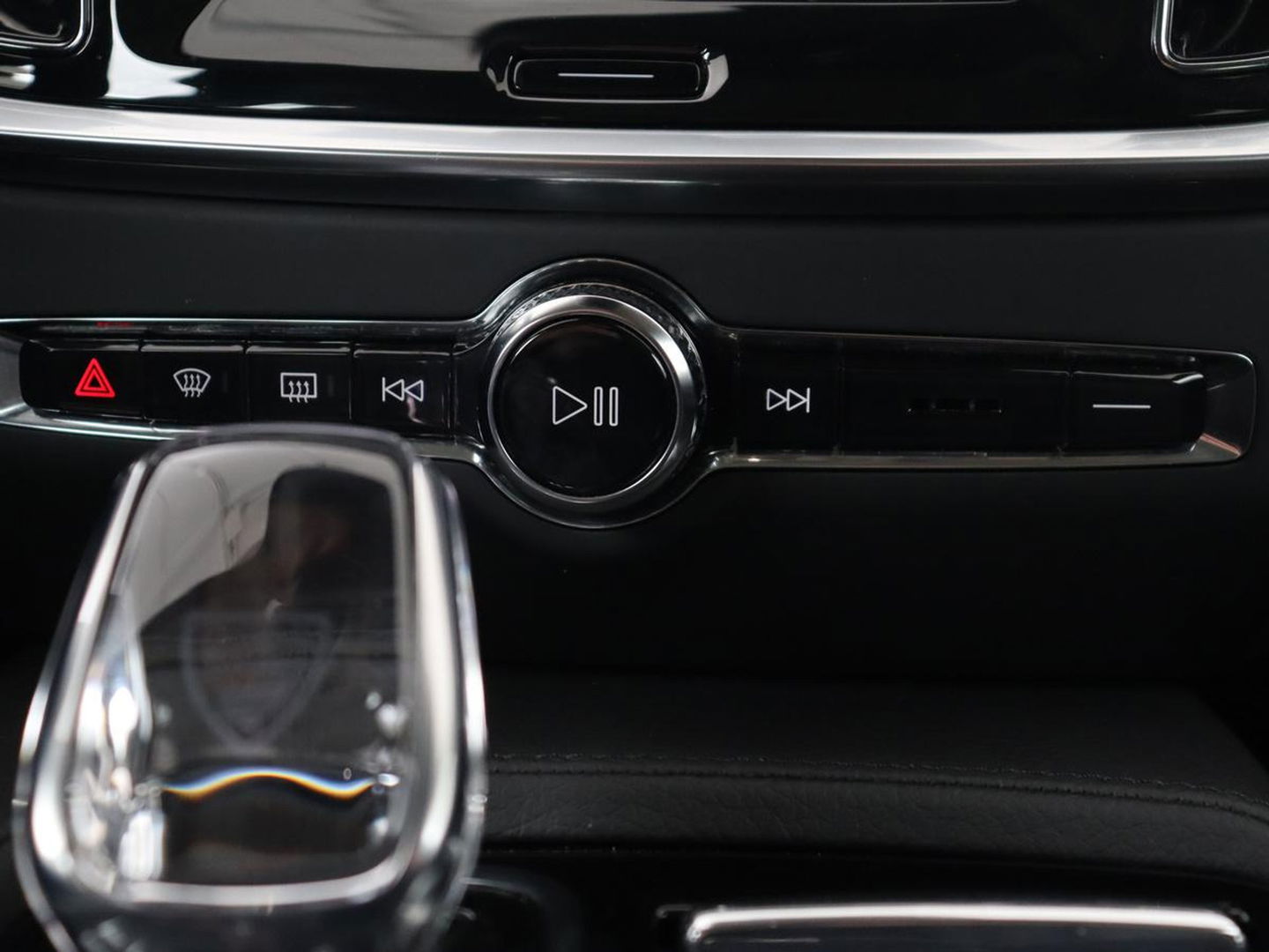 Volvo S60 2.0 Recharge T6 Inscription | Leder | Stoel & stuurverwarming | Camera | Harman/Kardon | Adaptive cruise | Carplay | Keyless | Memory | Navigatie | Parkeerhulp | Dodehoek detectie | Full LED