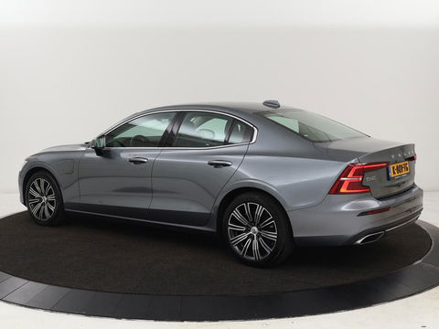 Volvo S60 2.0 Recharge T6 Inscription | Leder | Stoel & stuurverwarming | Camera | Harman/Kardon | Adaptive cruise | Carplay | Keyless | Memory | Navigatie | Parkeerhulp | Dodehoek detectie | Full LED